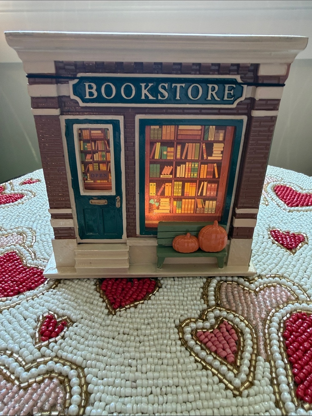 NWT-VIRAL 2nd one iBBWorks Teal Bookstore Lighted (in front for easy on and off)